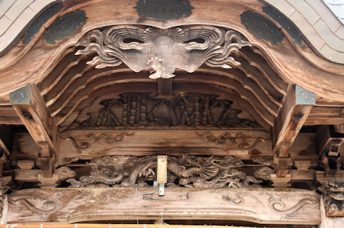 篠田神社 唐破風彫刻