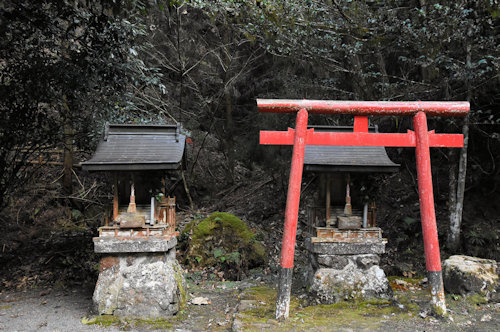 六柱神社の境内社